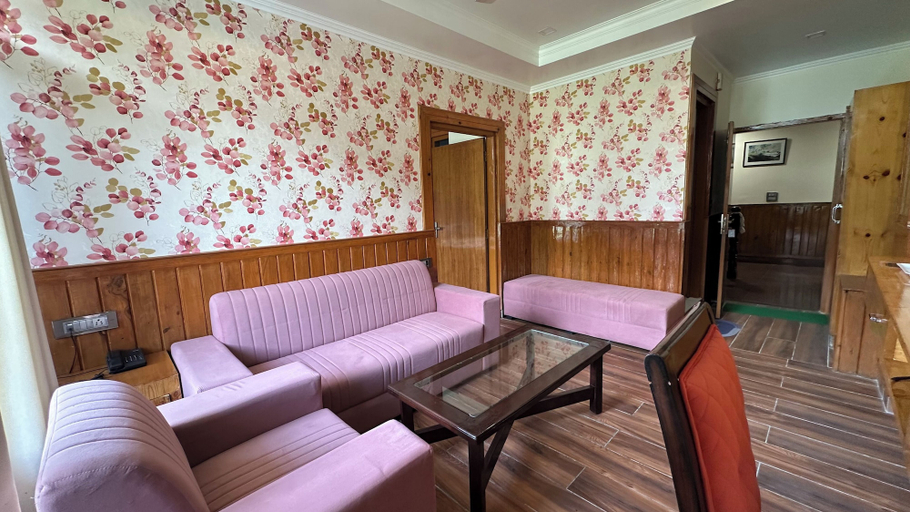 Others 5, Hotel Wood Castle, Kangra