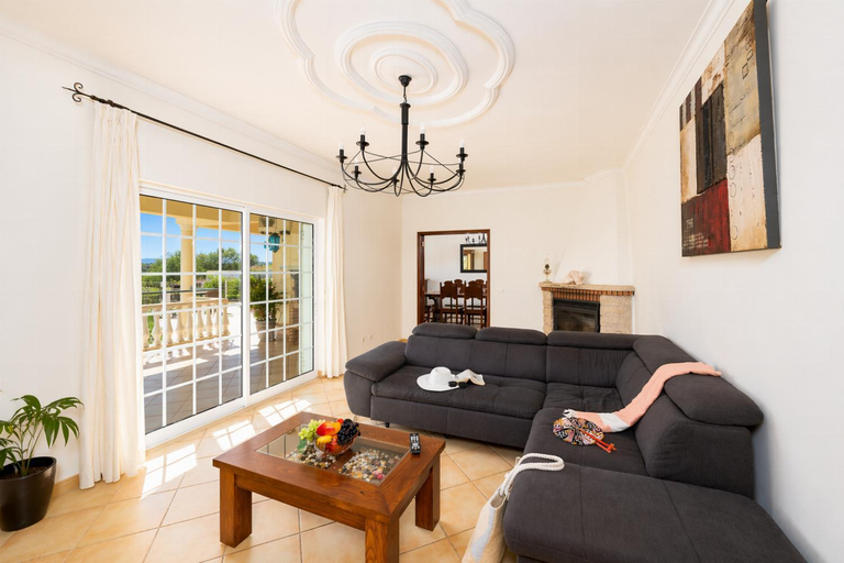 Facilities 5, Villa Entrecolinas, Silves