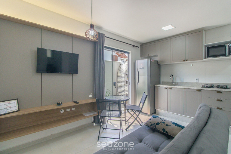 Living area 4, Apartments Just 650 Meters From Praia dos Ingleses Beach - Nius, Florianopolis
