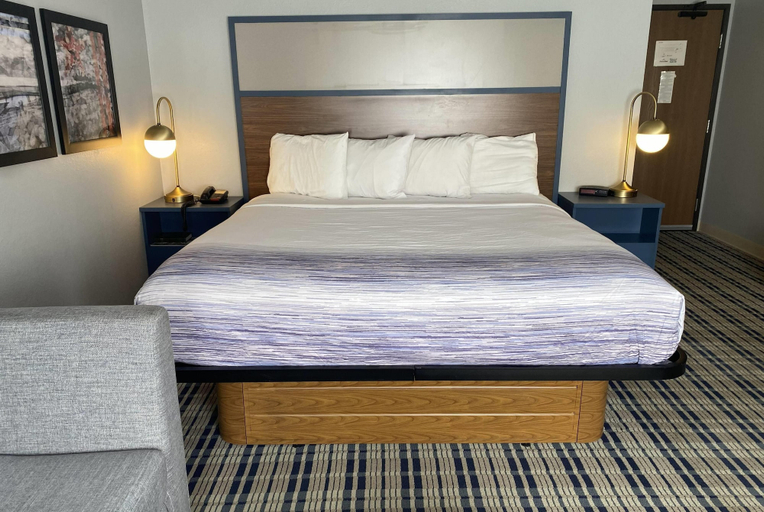 Bedroom 4, AmericInn by Wyndham Austin, Mower