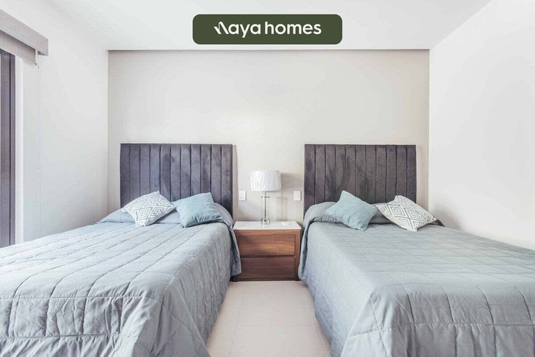 Room 2, Cozy 2BR House 2 min to the Beach - Pool - Terrace, Compostela
