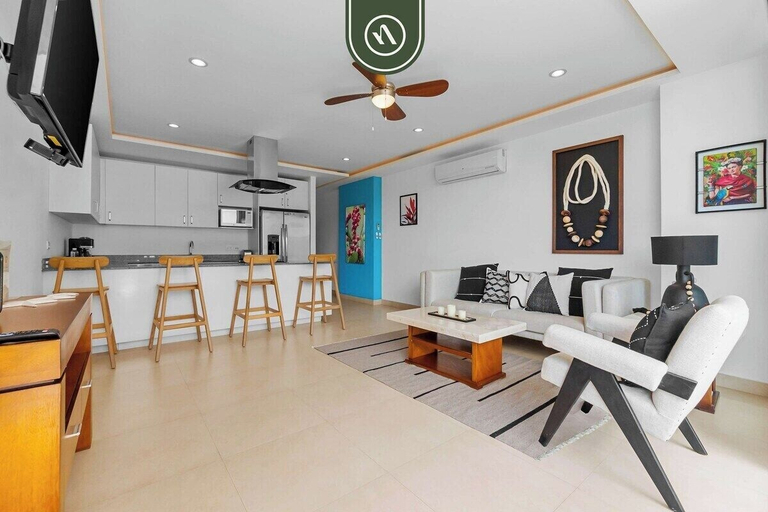 Living area 2, Beautiful 2 BR Condo Amazing Rooftop Pool - Gym, Puerto Vallarta