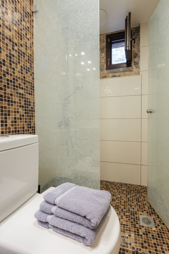 Bathroom 5, Voltes Residences, North Aegean