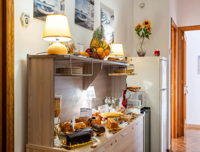 Food and beverages 4, A vela room vista mare bb controvento, Lecce