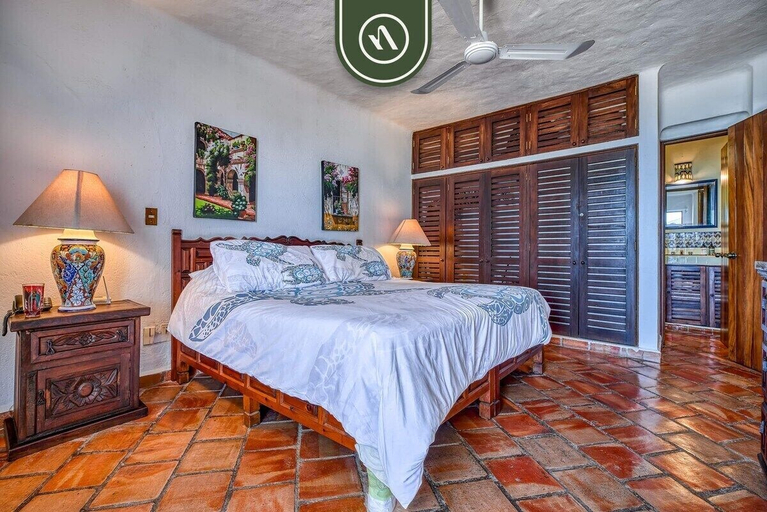 Room 5, Ocean View 2Br Condo-balcony-beach-pool - 310, Puerto Vallarta