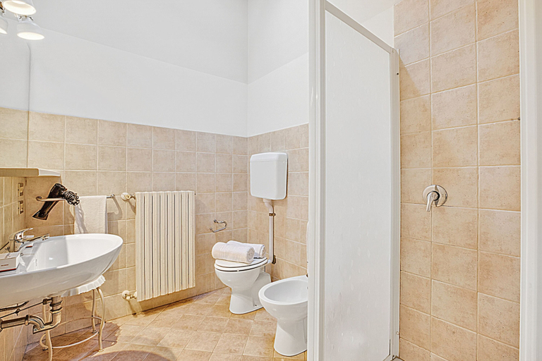Bathroom 3, Cosy House Serena- Park & Shared Pool, Brescia