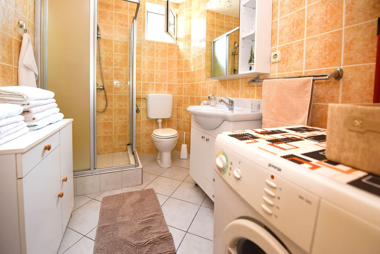 Bathroom, Apartment Kety, Novalja