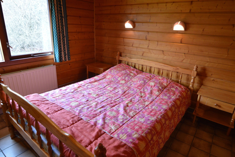 Bedroom 3, Scenic Chalet in Ovifat, Liège
