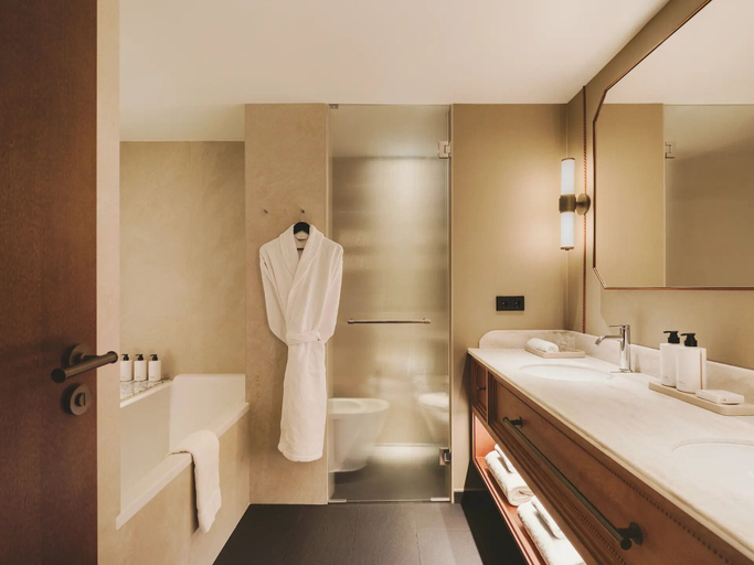Bathroom 5, Hotel Condes de Barcelona, Barcelona