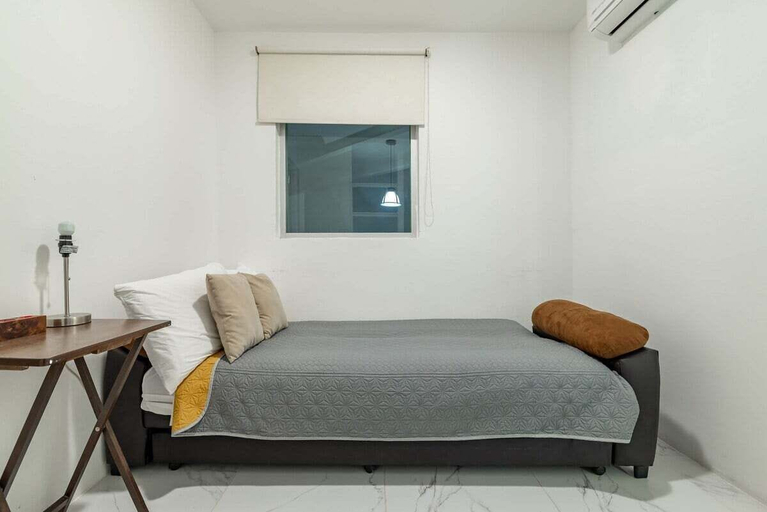Room 3, Beachfront Duplex With Multiple Pools - Beachclub, Compostela