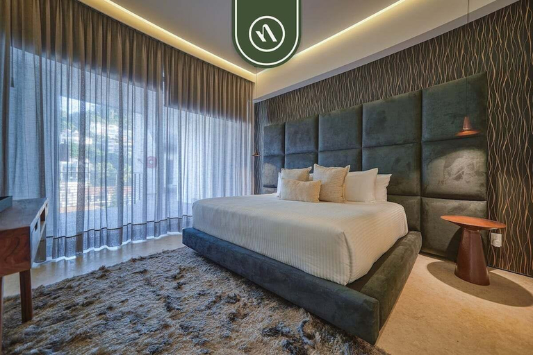 Room 4, Luxury 1BR Condo - Rooftop Pool - Bay View, Puerto Vallarta