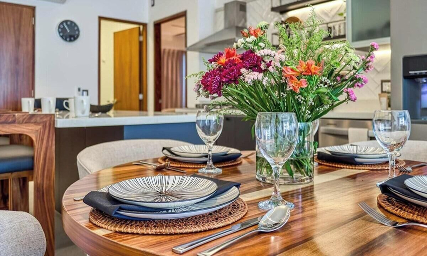 Room 2, Amazing 2 BR Condo in Versalles - Rooftop Pool, Puerto Vallarta