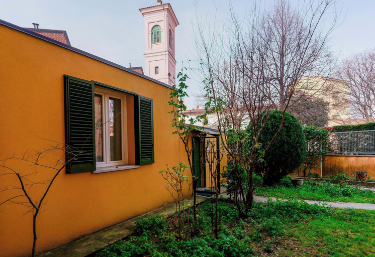 Garden, Cavaticcio Apartment, Bologna
