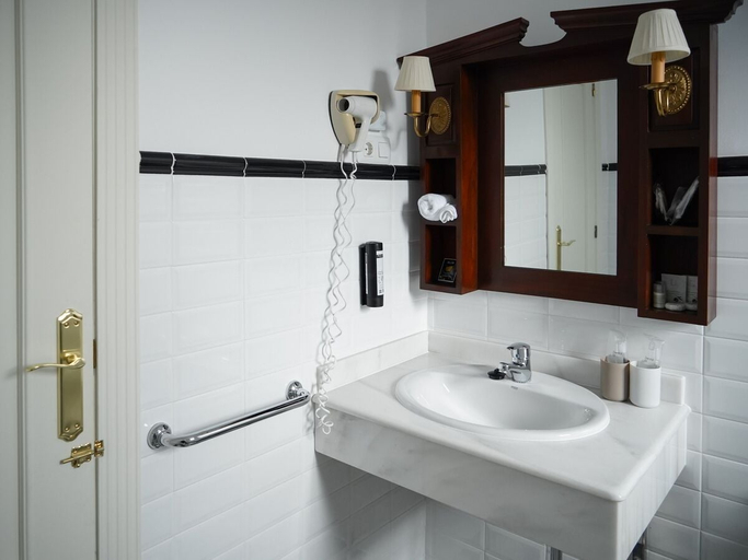 Bathroom 4, NUEVO HOTEL PARQUE CABAÑEROS, Ciudad Real