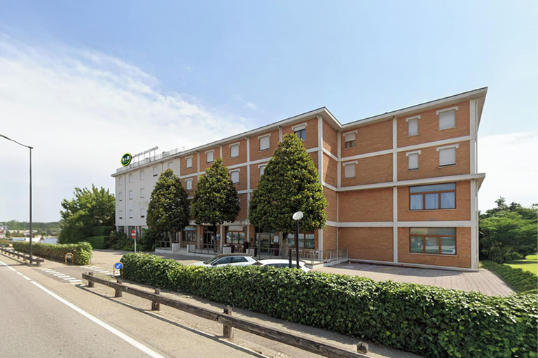 Exterior & Views 2, B&B HOTEL Mantova Cristallo, Mantua