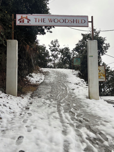 Property grounds 4, The Woodshed, Nainital