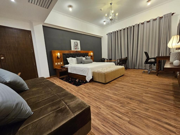 Bedroom 3, Covanro Sigiriya - Brand New Luxury Hotel, Dambulla