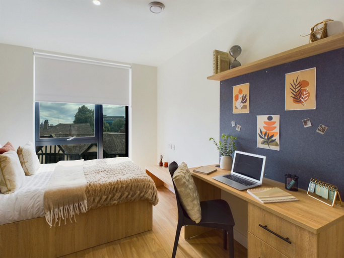 Room 2, Student Only Straits Aire, Leeds