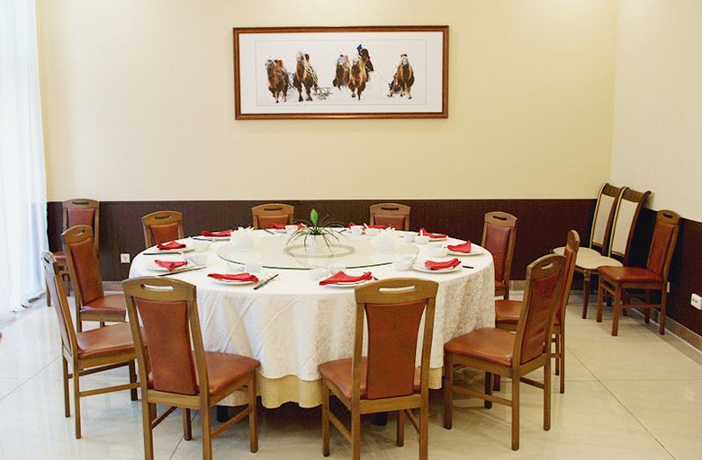 Food & Drinks 3, China Merchants Huashang Business Center, Smalyavichy