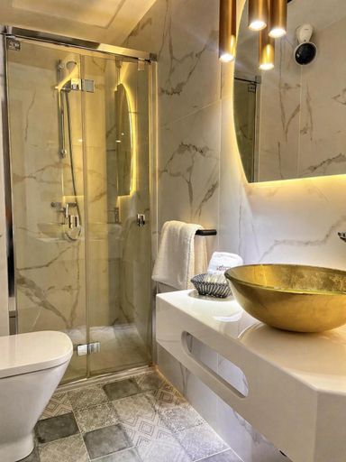 Bathroom, HOTEL FUENTE REDONDA LUXURY, Jaén
