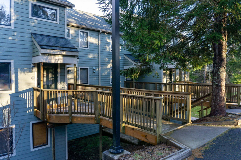 Resort view, Powderidge 7 Slopeside Unit - 2 Br Pet Friendly, Pocahontas