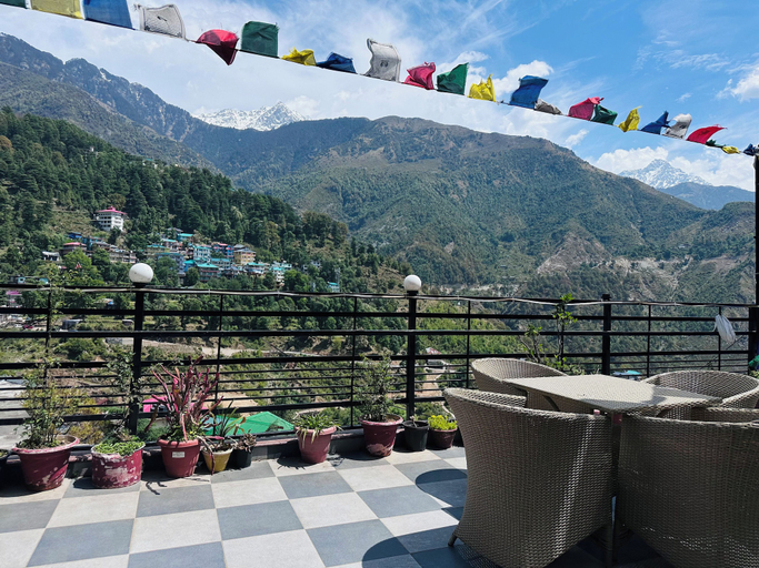 Others 5, Hotel Wood Castle, Kangra