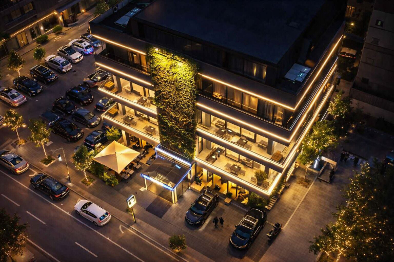 Exterior & Views