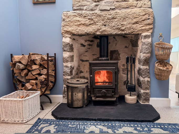 Room 4, Writer s Retreat - Peaceful Cosy Seafront Retreat for Two, Aberdeenshire