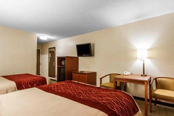 Others 2, The Inn&Suites Omaha near ZOO, Douglas