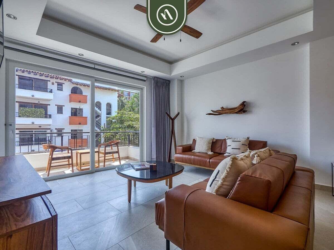 Living area 3, Amazing 2 BR Condo in Versalles - Rooftop Pool, Puerto Vallarta