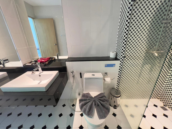 Bathroom 3, Grand Kamala Falls, Phuket Island