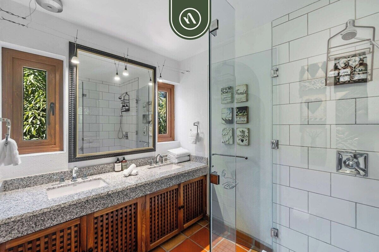 Bathroom 4, Stylish 2 BR Condo in Romantic Zone - Rooftop Pool, Puerto Vallarta