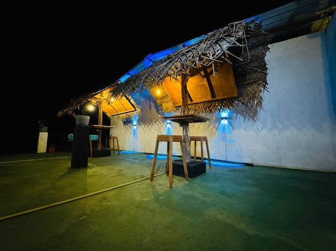 Exterior & Views 2, Nest of peak, Ella