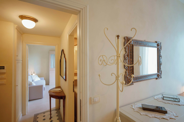 Bathroom 3, Guasto Apartments, Bologna