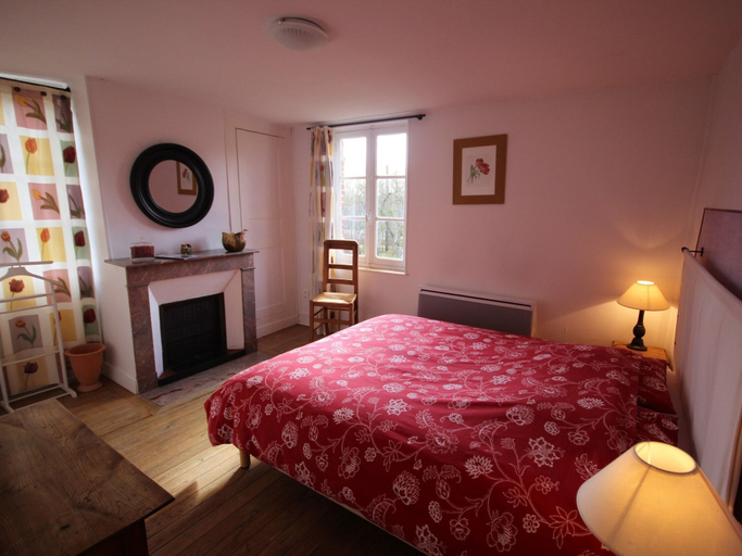 Bedroom 3, Le Pommenial de la Hérissonnière, Orne