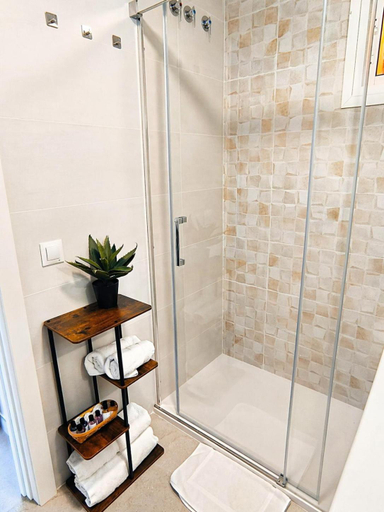 Bathroom 4, Benalmadena Minerva - Ocean view 1 Bedroom apartm, Málaga