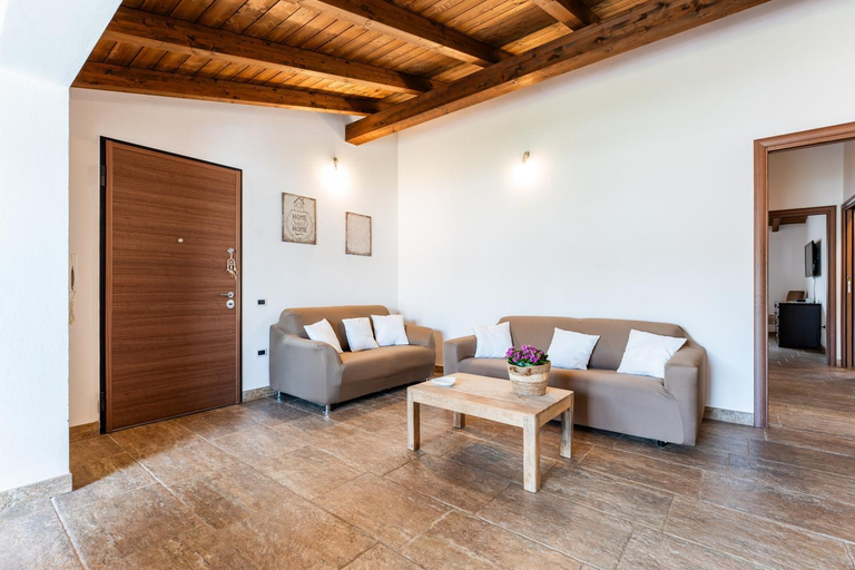 Others 4, Villa Harmony, Cagliari