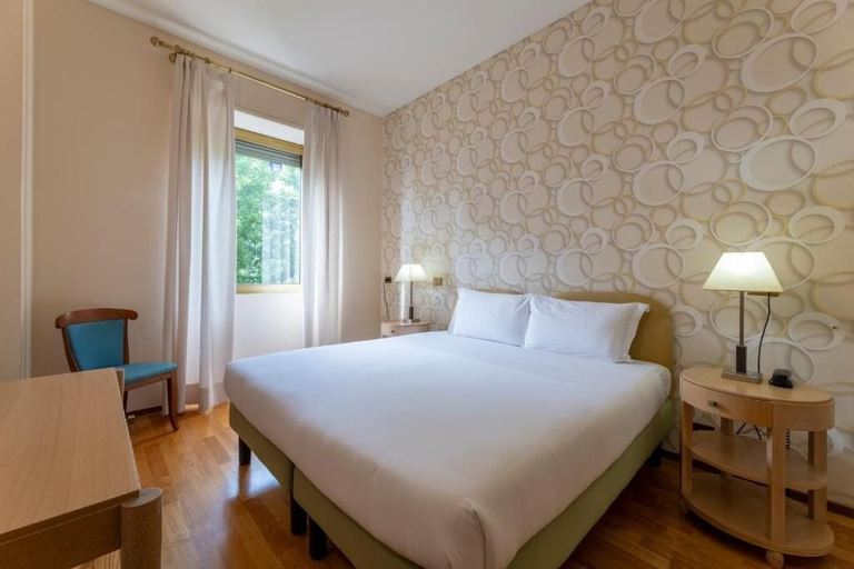 Bedroom 4, Hotel Astoria, Biella