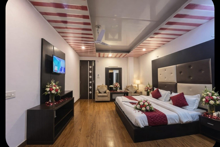 Bedroom 1, Hotel Dalhousie Grand, Chamba