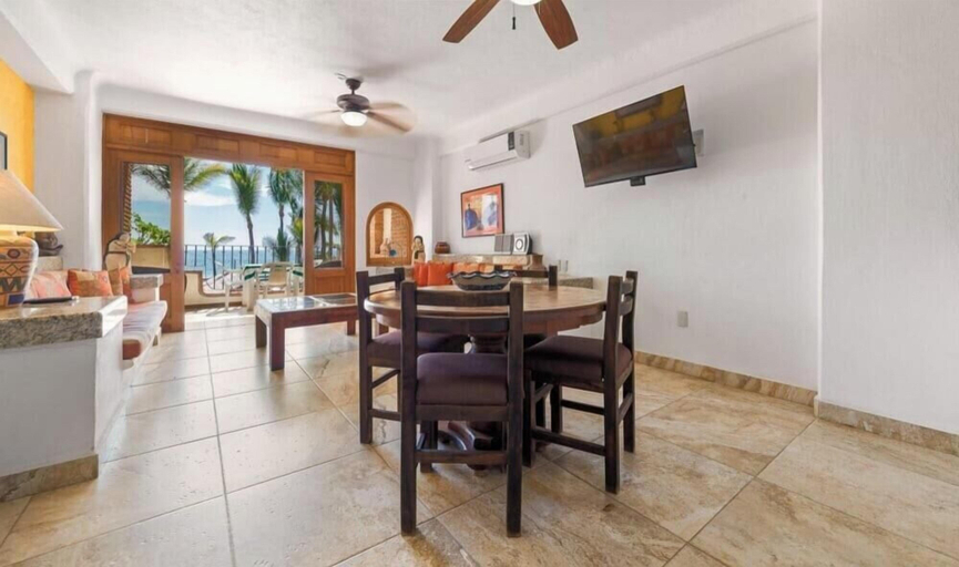 Room 4, Ocean View 1Br Condo-balcony-beach-pool - 202, Puerto Vallarta