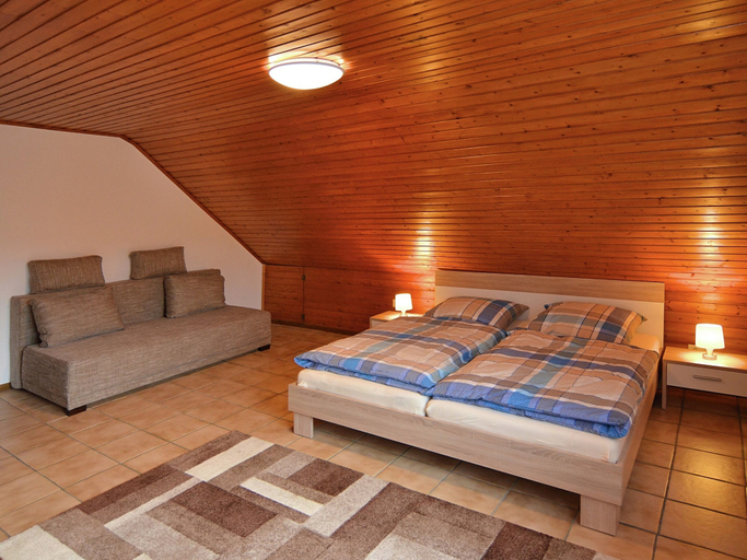 Bedroom 2, Geraumige Ferienwohnung im Sauerland, Hochsauerlandkreis