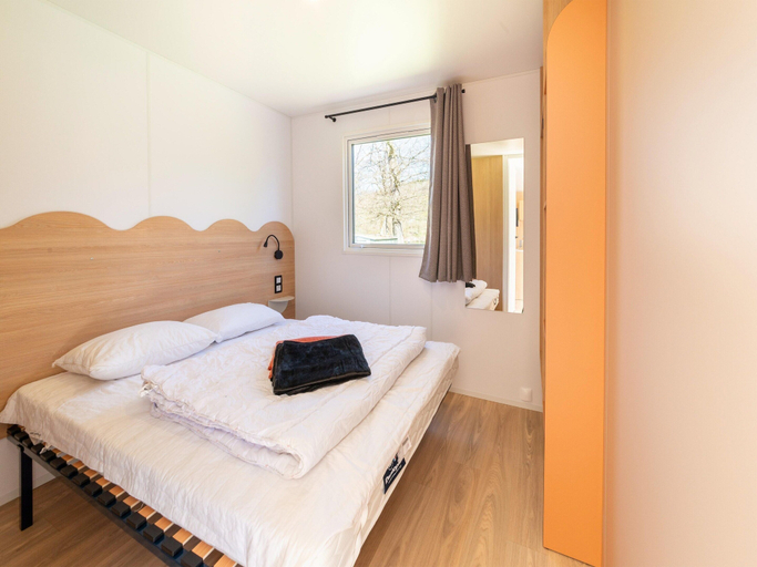 Room 2, Premium Caravan in Erezee With Terrace, Luxembourg
