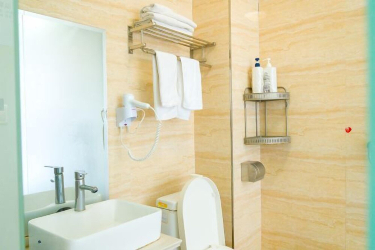 Bathroom, Jingbian Danxia Tourism Resort, Yulin