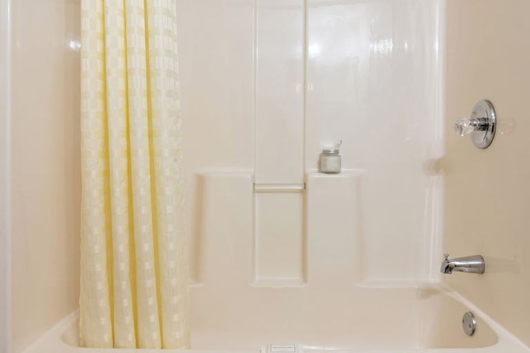 Bathroom 4, Economy Inn by Hotel O Gladewater, TX, Gregg