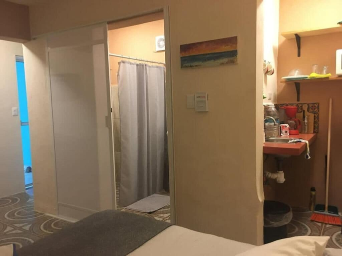 Room 5, Rio Y Mar, Progreso