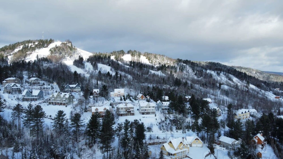 Room 4, Sommet- Pet Friendly- Spa- SKI IN SKI OUT St-c me, Matawinie