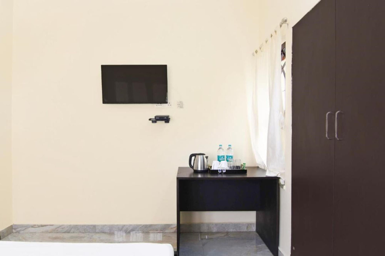 Room 5, Kiya Kedia Niketan Salt Lake, North 24 Parganas
