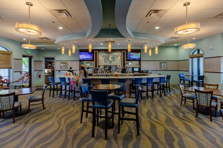 Food & Drinks 5, Bedrooms  3 Bathrooms  Champions Gate 8967 SD, Osceola