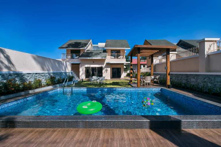 Sport & Beauty 1, StayVista at Skylight Serenity, Satara