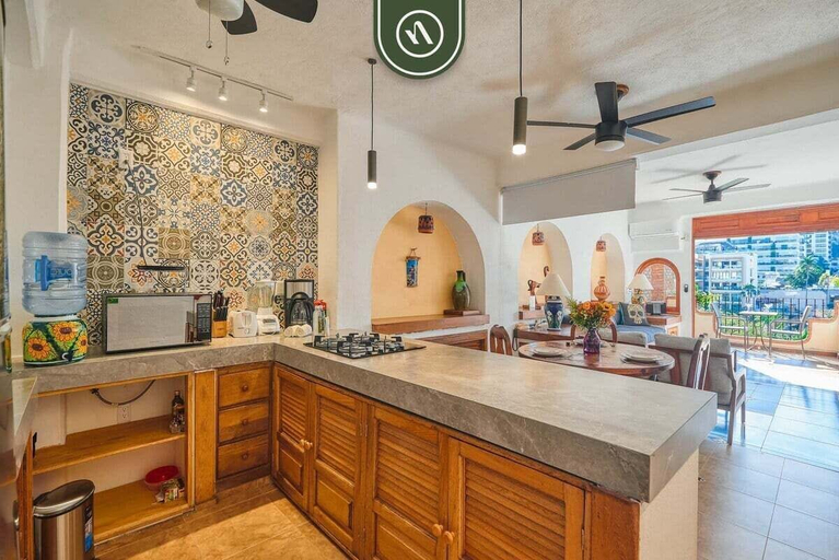 Private kitchen 2, Ocean View 1Br Condo-balcony-beach-pool - 606, Puerto Vallarta